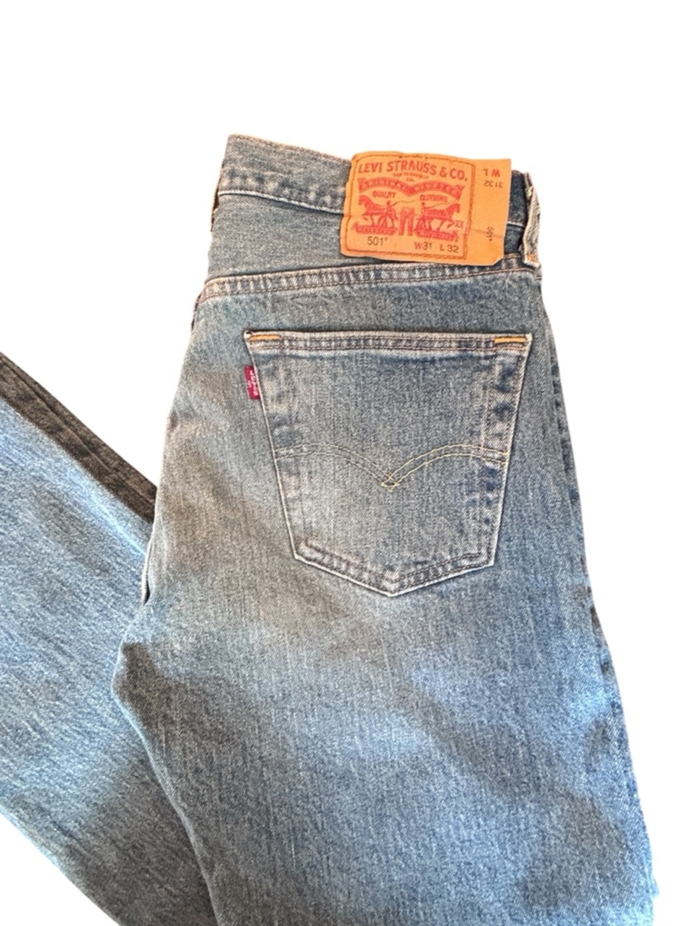 Levi’s 501 Jeans W31 L32 Vintage Wash Straight Leg Button Fly Distressed Denim